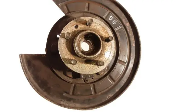 Land Rover Discovery 3 - LR3 Rear wheel hub
