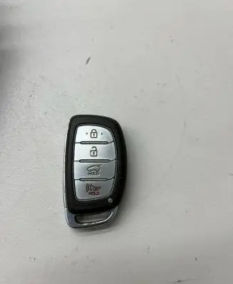 Hyundai Sonata Ignition key/card 