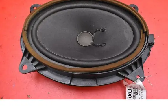 Toyota Avensis Verso Subwoofer speaker 86160-05150