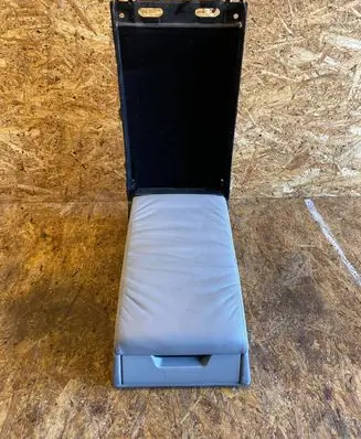 Mercedes-Benz S W220 Rear seat armrest 