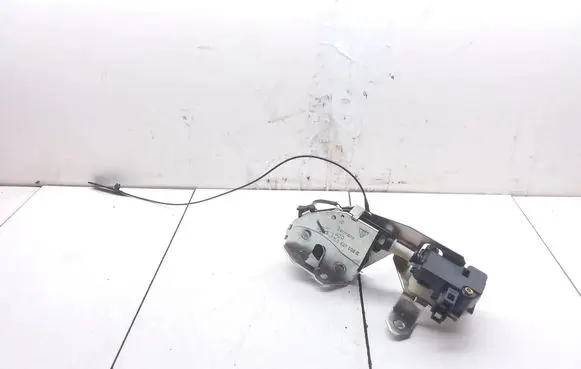 Volkswagen Touareg I Tailgate window lock/catch/latch 7L0827506E