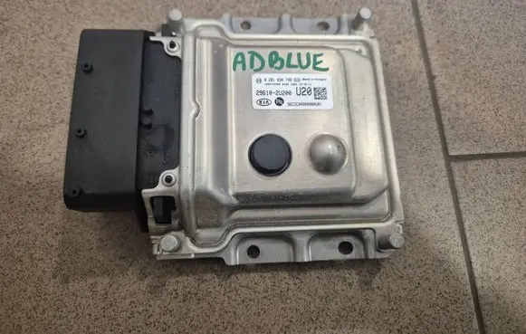 KIA Ceed Adblue control unit 296102U200