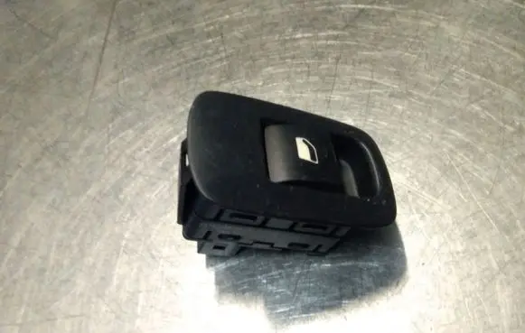 Citroen C4 I Picasso Electric window control switch 96639378ZD