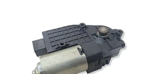 Nissan Qashqai Sunroof motor/actuator 912956MA1A 916864EA6B