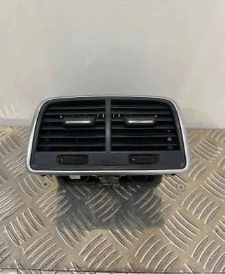 Audi A6 C7 Rear air vent grill 4G0819203 9026000