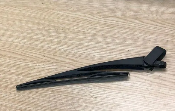 KIA Ceed Rear wiper blade arm