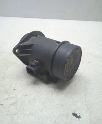 Volkswagen PASSAT B4 Mass air flow meter 074906461