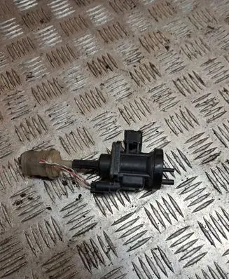 Mercedes-Benz A W168 Turbo solenoid valve 4715396