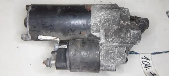 Peugeot 406 Starter motor 1005821422