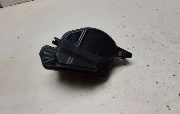 Citroen C4 Grand Picasso Oil fill pipe PA6GF35