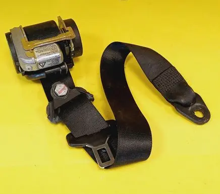 Mercedes-Benz SLK R170 Front seatbelt 560490721B
