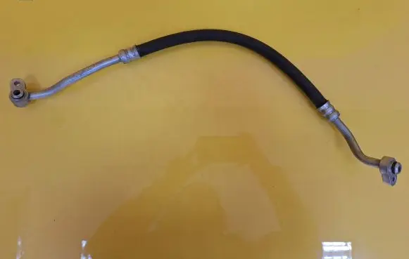 Suzuki Wagon R+ Air conditioning (A/C) pipe/hose 9572083E00