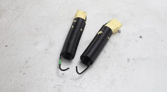 BMW 4 F32 F33 Tailgate/trunk/boot tension spring 7295203