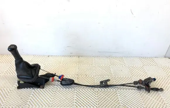 Nissan Qashqai Gear shift rod