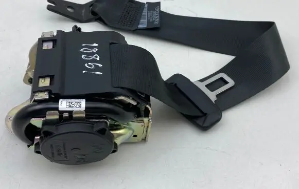 Volvo V90 Cross Country Rear seatbelt 39836048 631000800H 230922