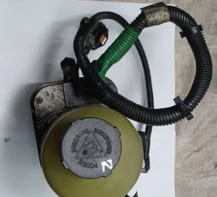 Opel Meriva B Power steering pump 