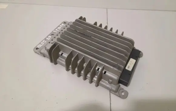 Audi A3 S3 8P Sound amplifier 8P4035223B 290327001