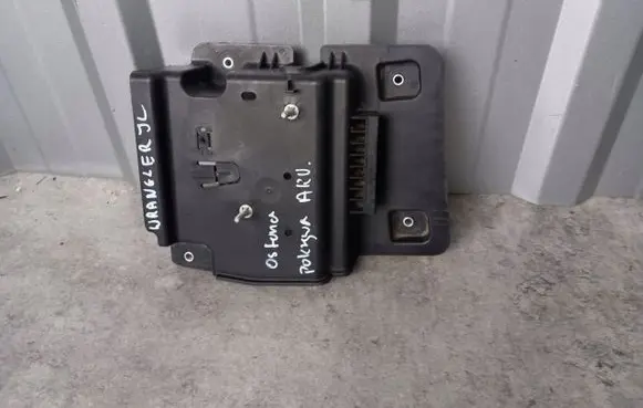 Jeep Wrangler Battery bracket 