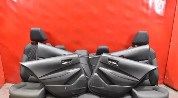 Seat set