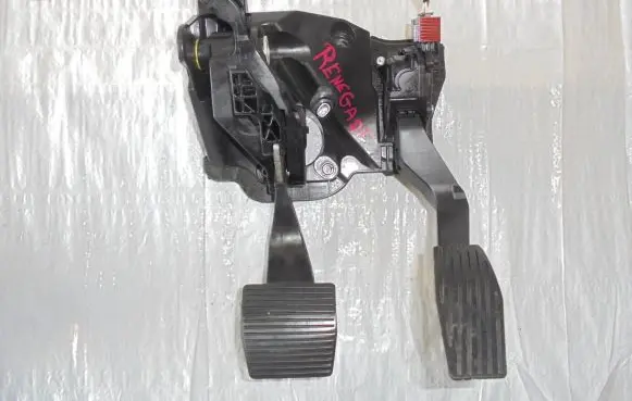 Jeep Renegade Pedal assembly 
