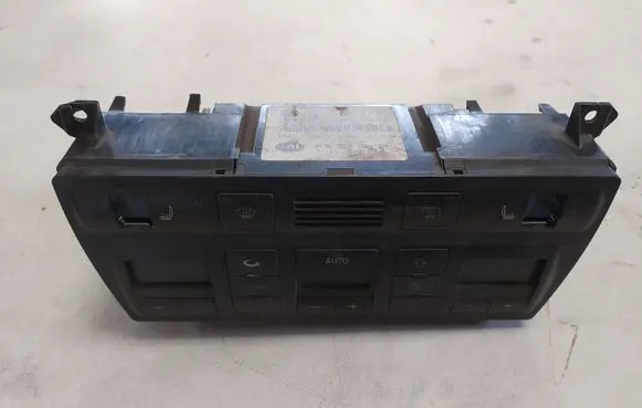 Audi A6 S6 C5 4B Climate control unit 4B0820043G