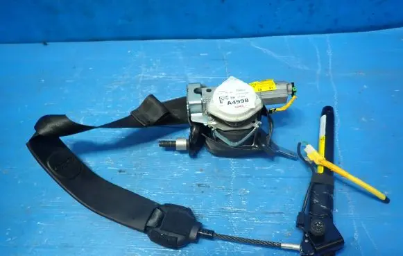 Fiat 500L Front seatbelt 07355995020 A4999