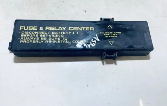 Chrysler 300M Fuse box set 04760134AC