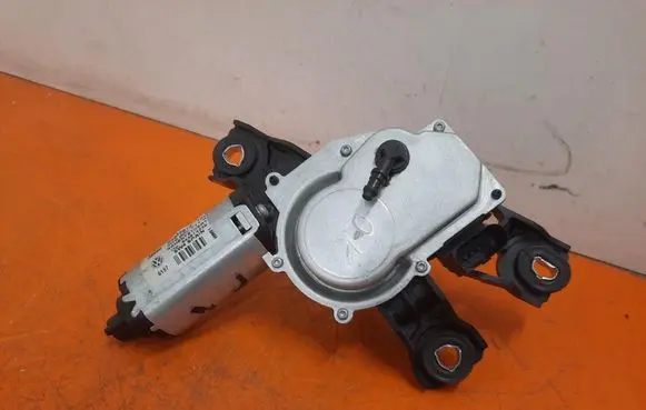 Volkswagen PASSAT B6 Rear window wiper motor 3C9955711A