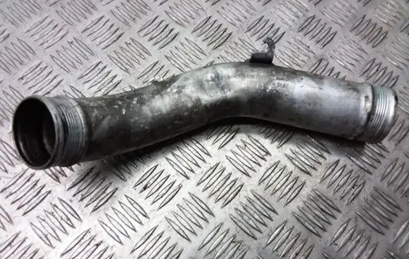 Volvo V70 Intercooler hose/pipe