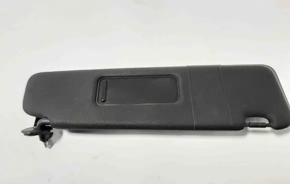 Sun visor