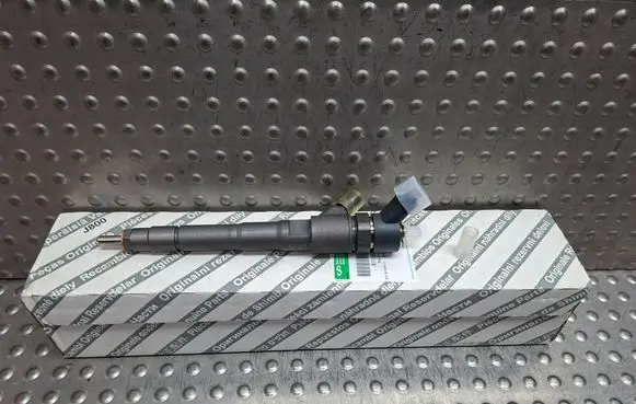 Fuel injector