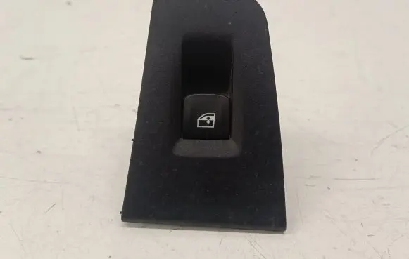 BMW 1 F40 Electric window control switch 7950756