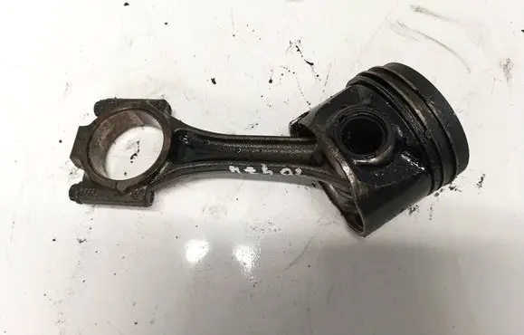 Skoda Fabia Mk2 (5J) Piston with connecting rod 045f