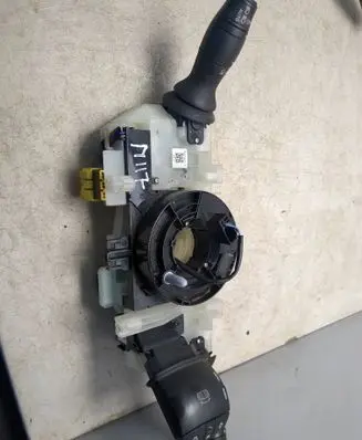 Wiper turn signal indicator stalk/switch