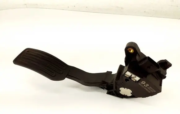 Nissan Micra Accelerator throttle pedal 180021HM0B