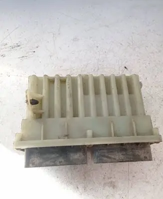 Coolant fan relay