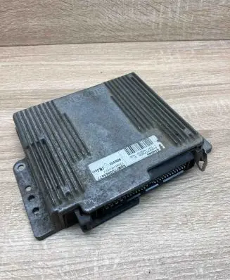 Renault Laguna I Engine control unit/module ECU S103717205C 7700863477