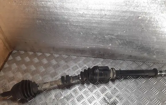 Nissan Note (E11) Front driveshaft
