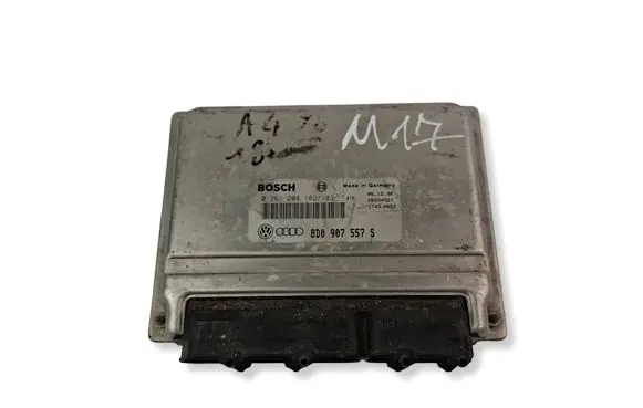 Audi A4 S4 B5 8D Engine control unit/module 8D0907557S 0261204182