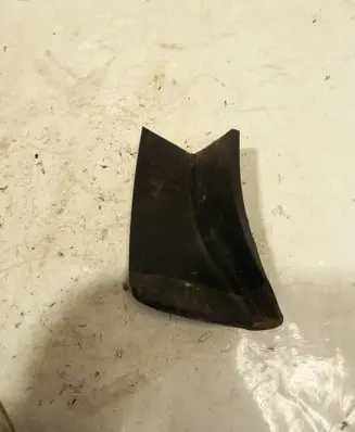 Rear/tail light trim molding