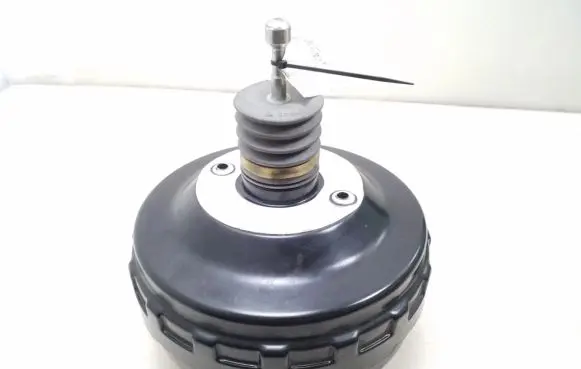 Opel Insignia A Brake booster 13228187AX