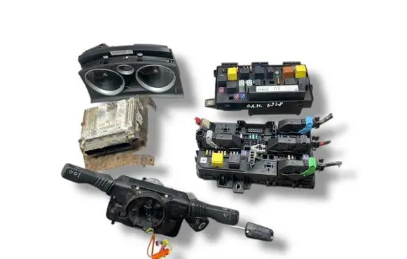 Opel Astra H Engine ECU kit and lock set 55566278 0281014451 1039S21482