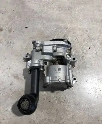 Audi A3 S3 8V Oil pump 04L145208T