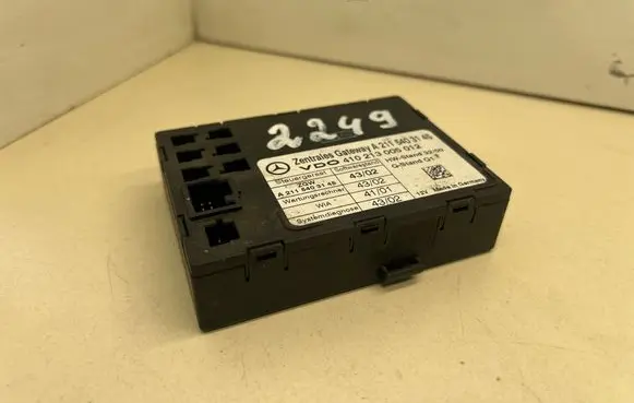 Mercedes-Benz E W211 Gateway control module A2115403145 410213005012