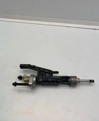 Mini One - Cooper F56 F55 Fuel injector 10213541 8656548