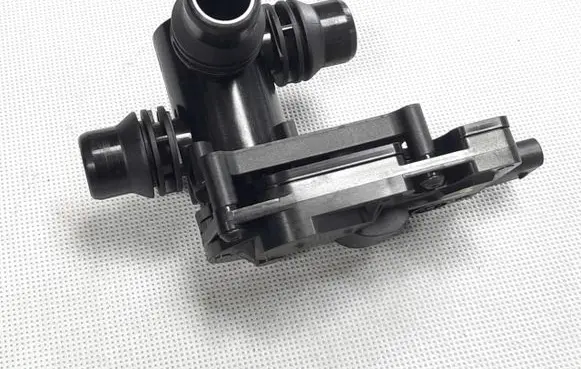 Mercedes-Benz EQA Coolant heater control valve A0005061300
