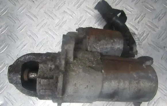 Opel Zafira A Starter motor