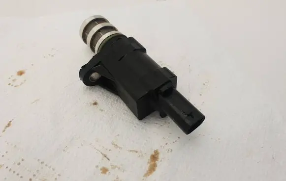 BMW 2 F22 F23 Turbo solenoid valve 7639993 11417639993
