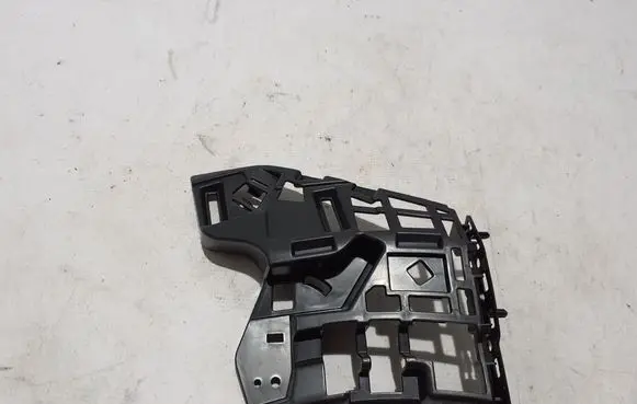 Volvo XC90 Front bumper mounting bracket 31353405