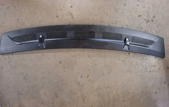 Mercedes-Benz B W245 Wiper trim A1698360018